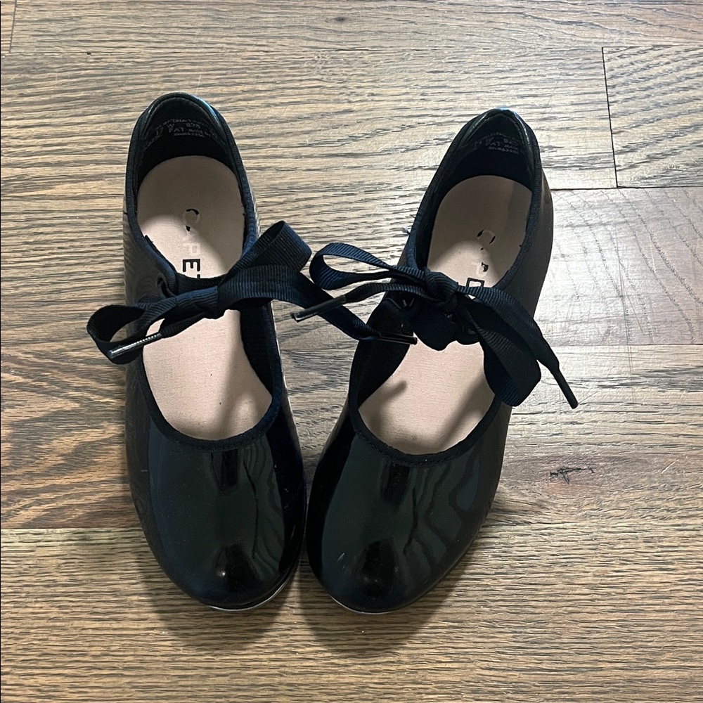 Capezio girls tap shoes size 13w